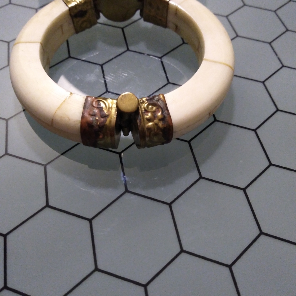Bracelet - Picture 3 of 4